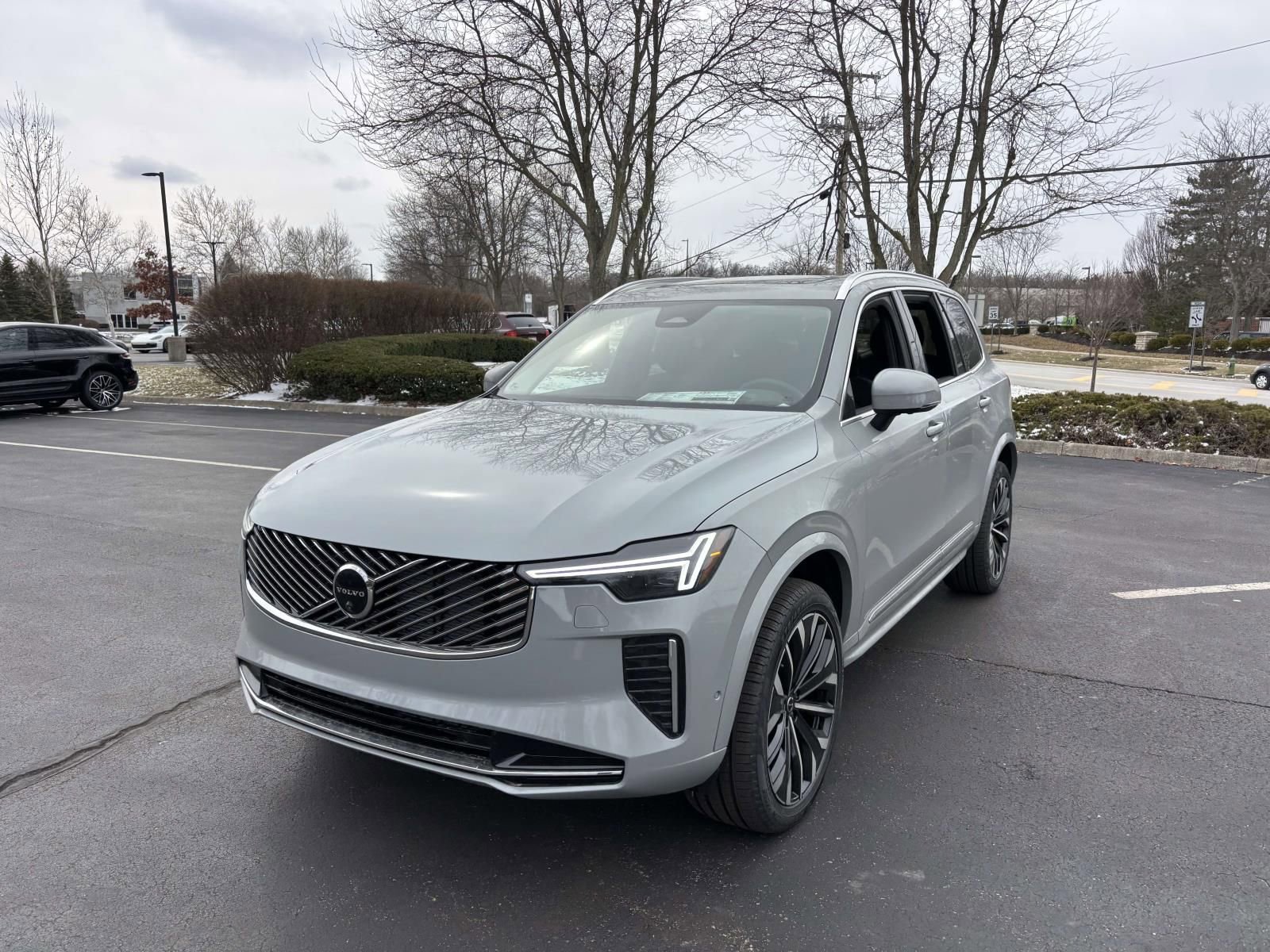 New 2026 Volvo XC90 B6 Ultra w/ Protection Package image 3