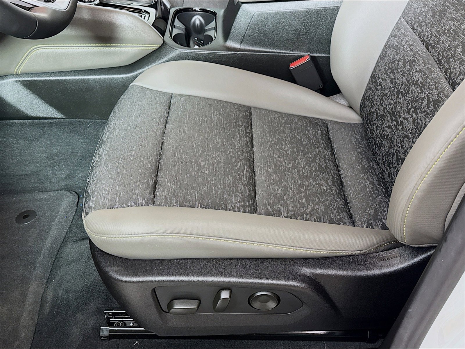 Used 2024 Chevrolet Colorado ZR2 image 16