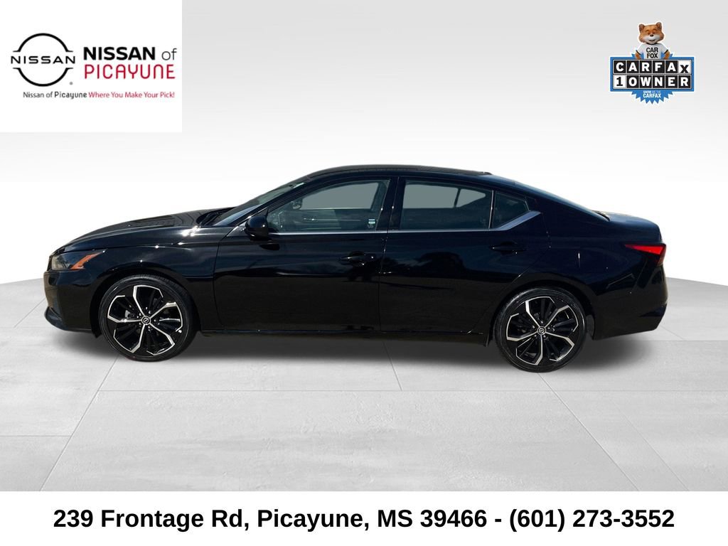 Used 2024 Nissan Altima 2.5 SR video 2