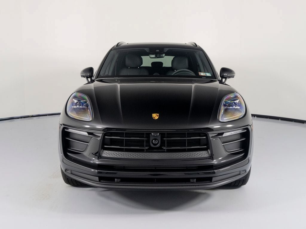 New 2026 Porsche Macan AWD/4WD image 14