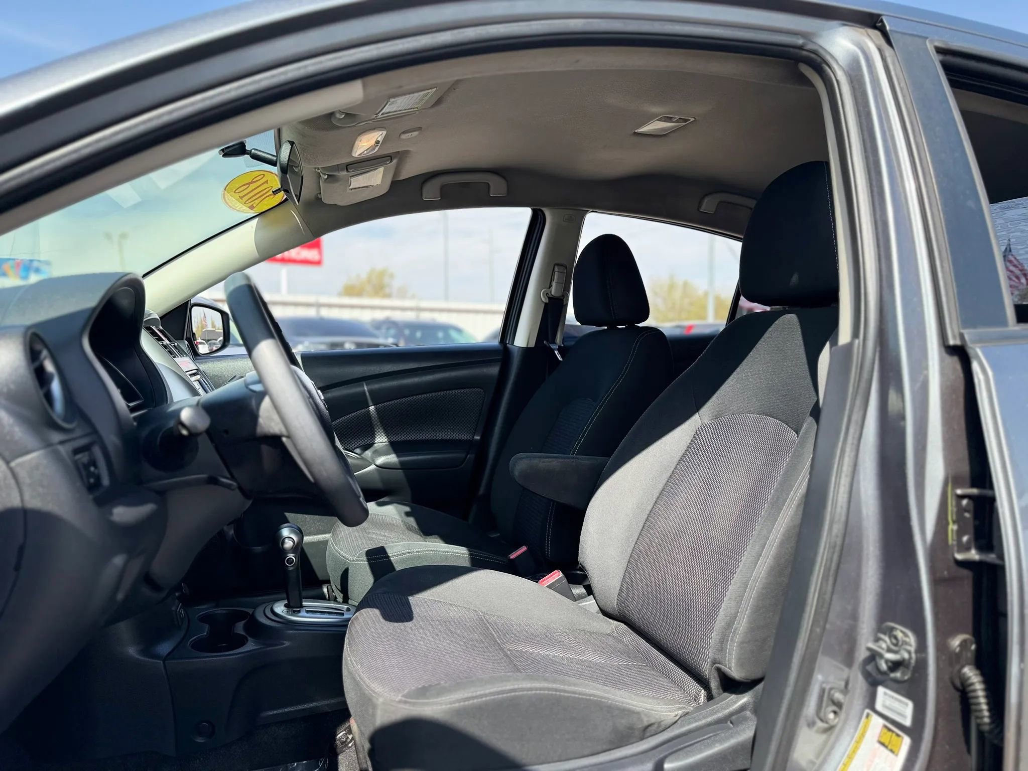 Used 2018 Nissan Versa SV FWD image 27