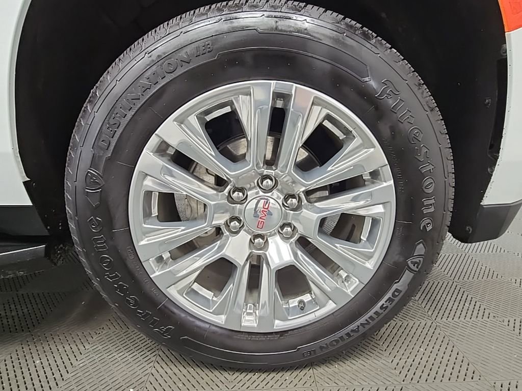 Used 2024 GMC Yukon XL Denali image 53