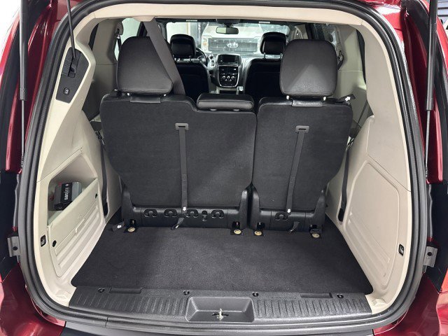 Used 2019 Dodge Grand Caravan SXT image 15