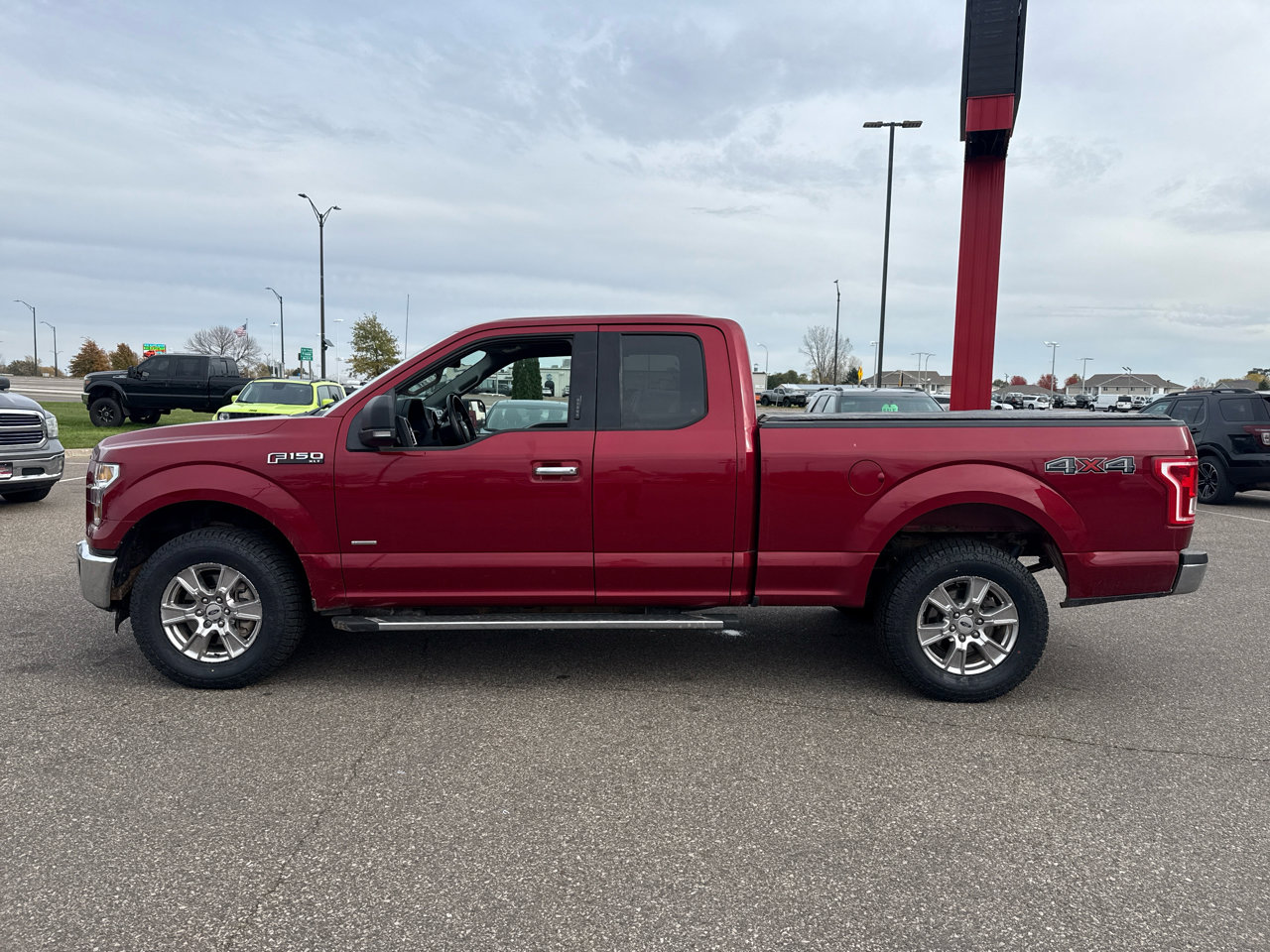 Used 2016 Ford F150 XLT w/ Equipment Group 302A Luxury image 2