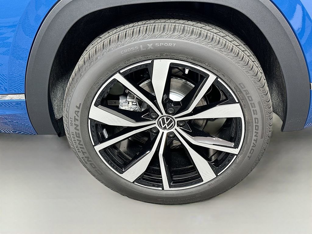 New 2026 Volkswagen Atlas Cross Sport SEL Premium R-Line image 10