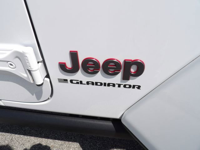 Used 2023 Jeep Gladiator Rubicon w/ Cold Weather Group AWD/4WD image 11