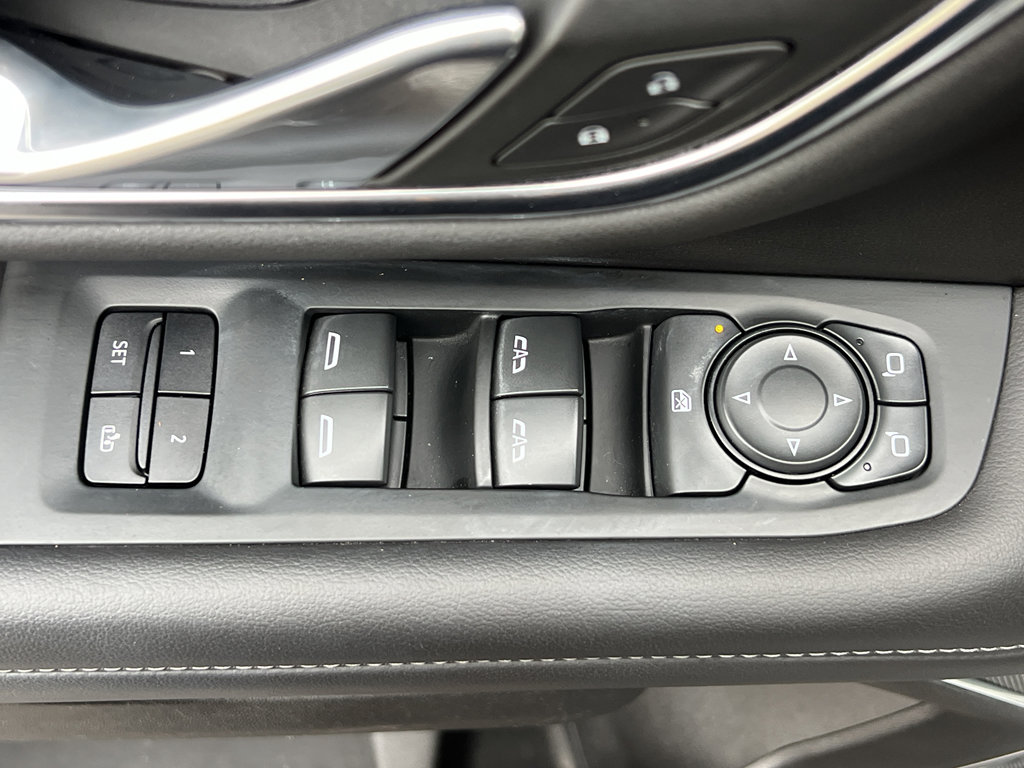 Used 2021 Chevrolet Tahoe Z71 image 14