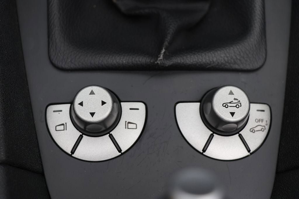 Used 2005 Mercedes-Benz SLK 350 image 31