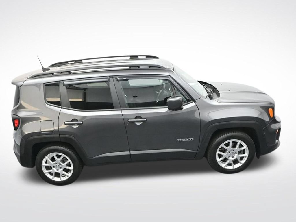 Used 2020 Jeep Renegade Latitude FWD image 30