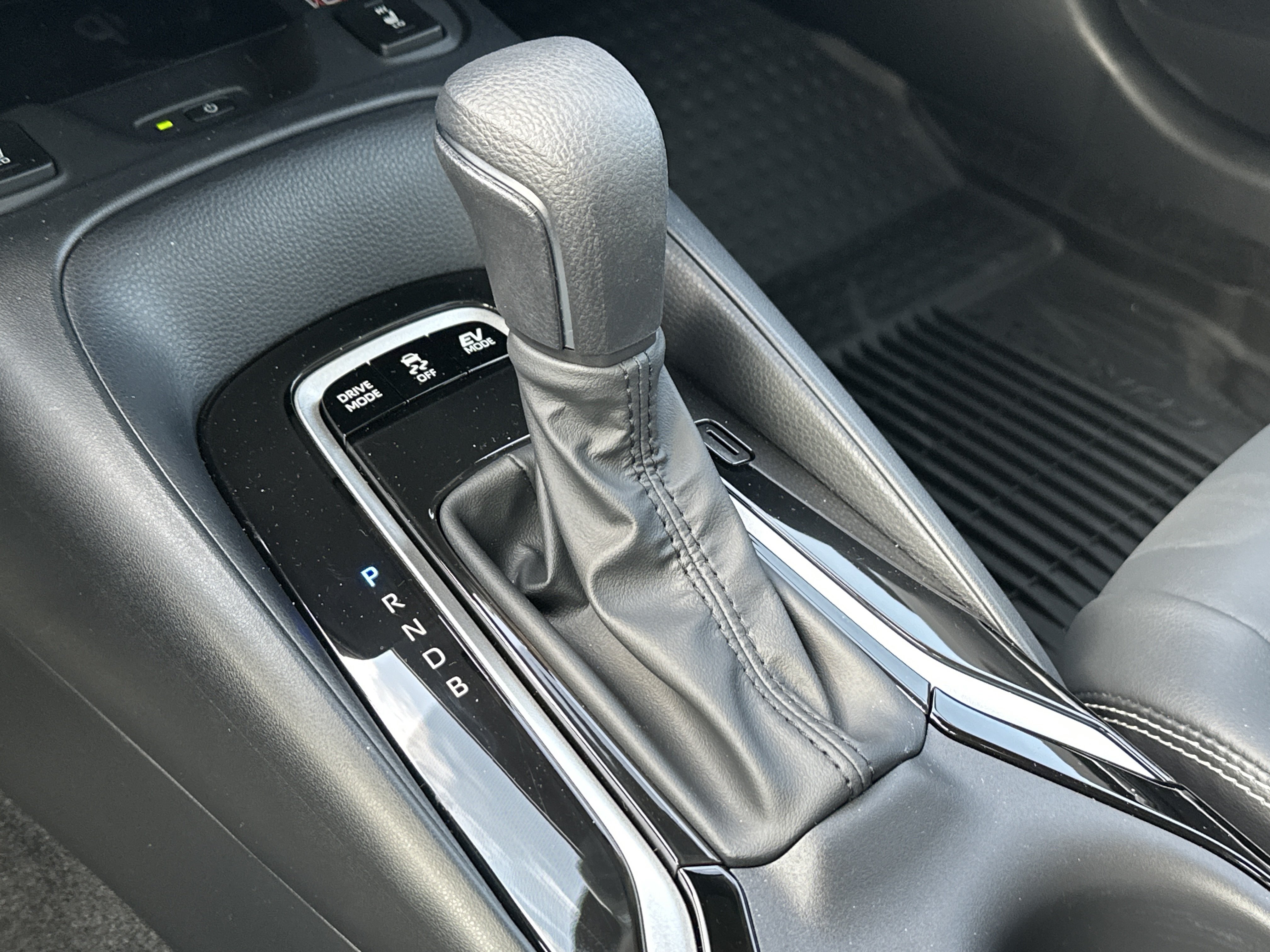 New 2026 Toyota Corolla Hybrid Sedan FWD image 24