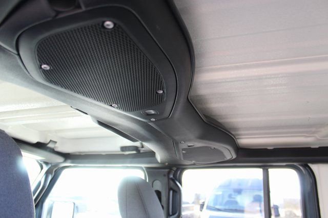 Used 2025 Jeep Wrangler Unlimited Rubicon image 27