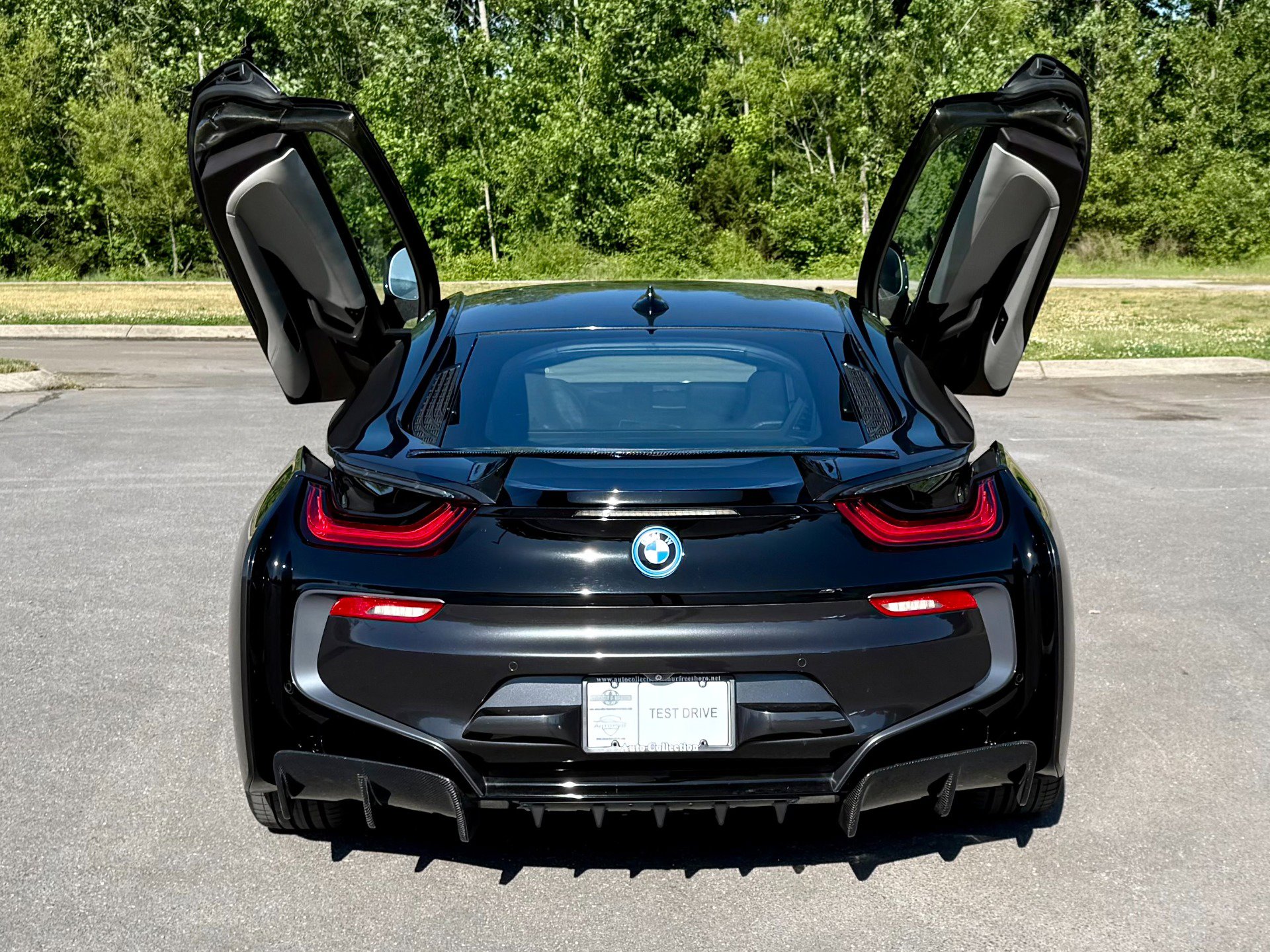 Used 2019 BMW i8 Coupe AWD/4WD image 6