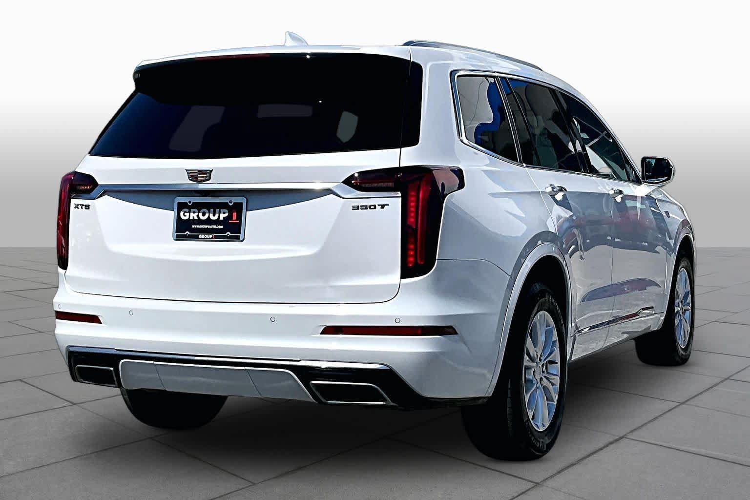 Used 2024 Cadillac XT6 Luxury FWD image 12