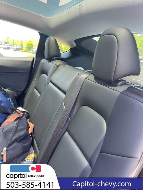 Used 2022 Tesla Model Y Long Range AWD/4WD image 11