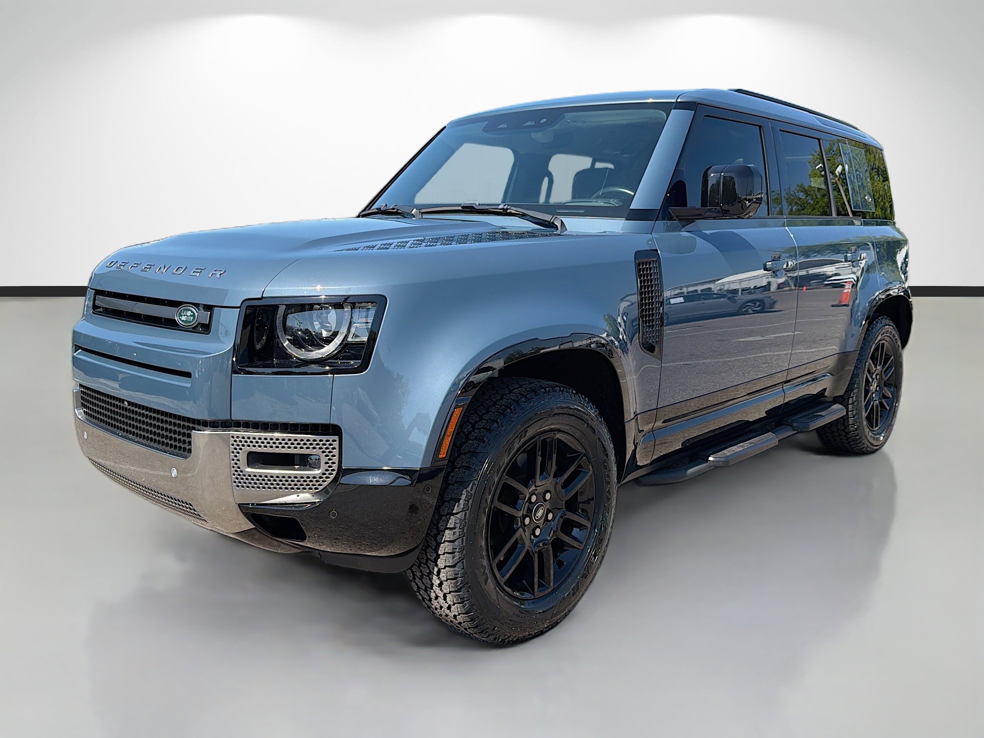 Used 2023 Land Rover Defender 110 S image 7