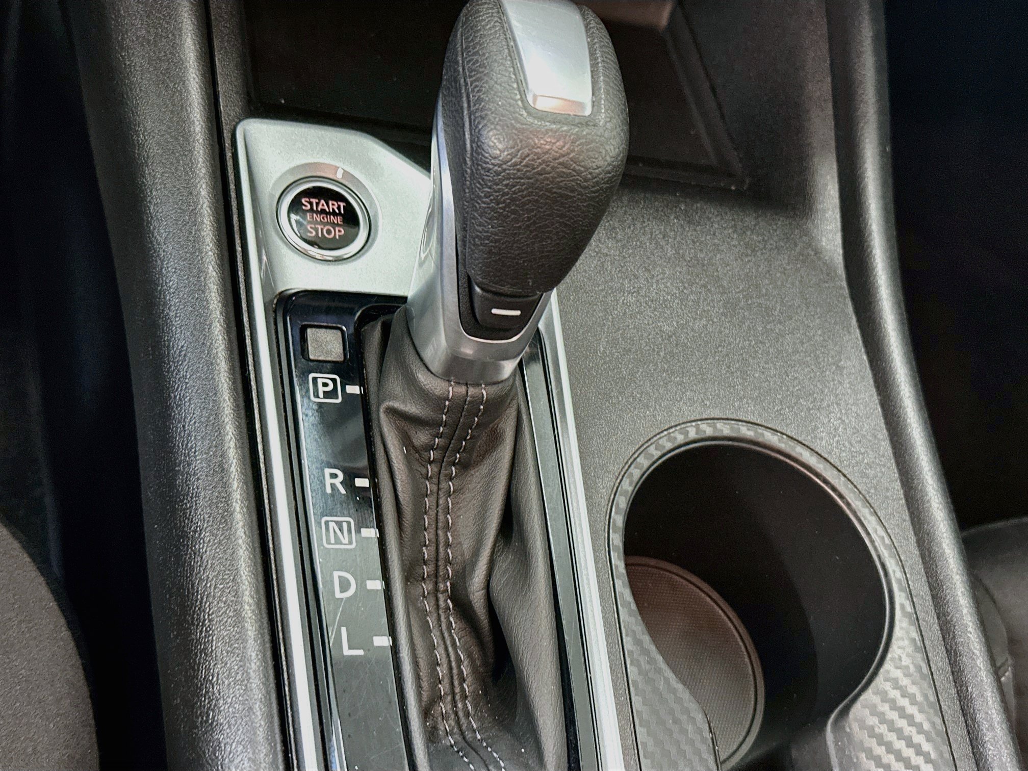 Used 2025 Nissan Altima 2.5 SV FWD image 24