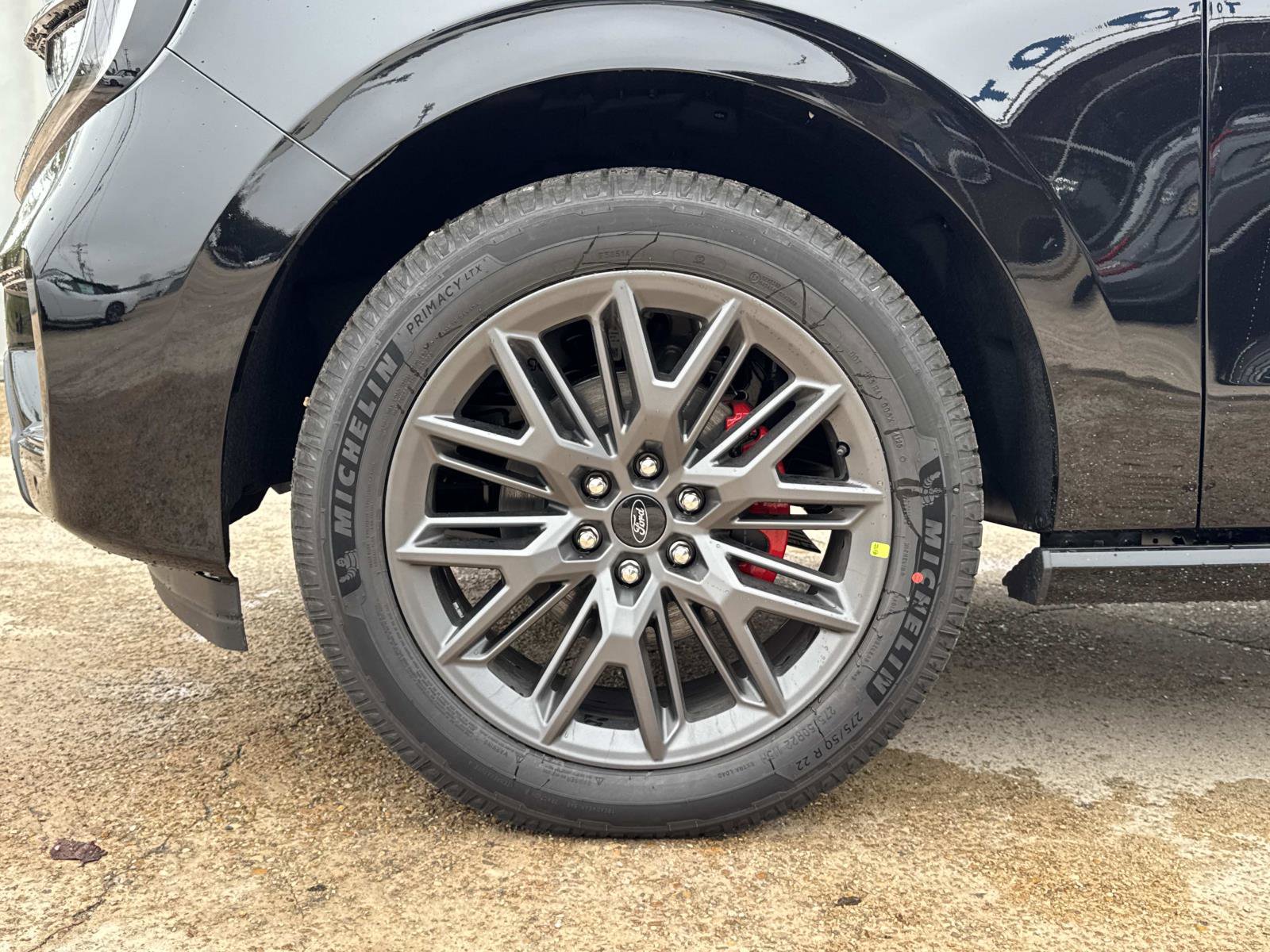 New 2025 Ford Expedition Platinum w/ Stealth Performance Package image 3