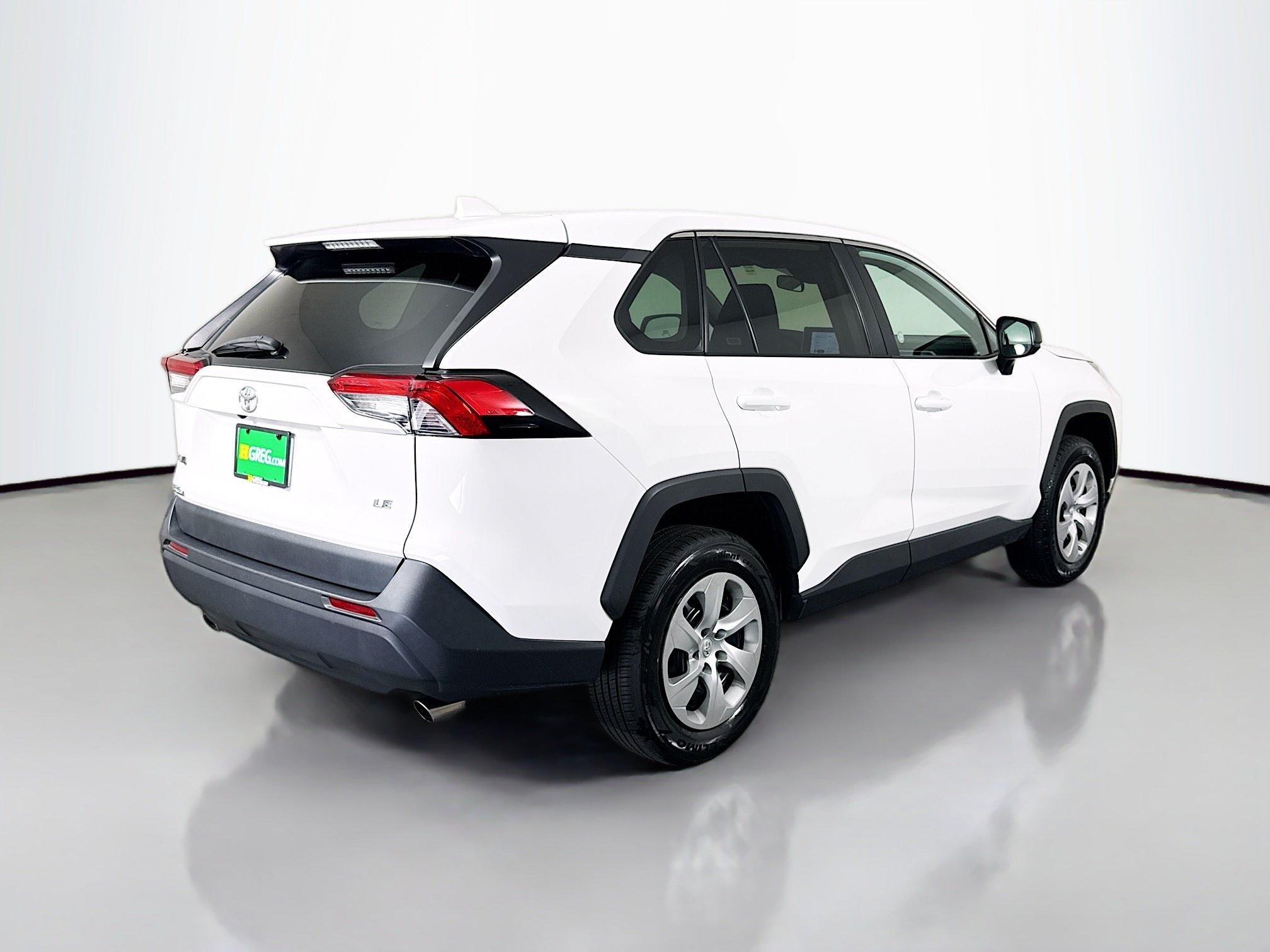 Used 2024 Toyota RAV4 LE FWD image 10