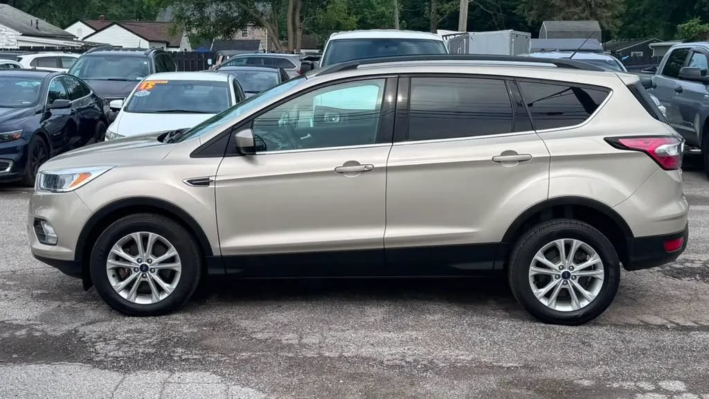 Used 2018 Ford Escape SE AWD/4WD image 2