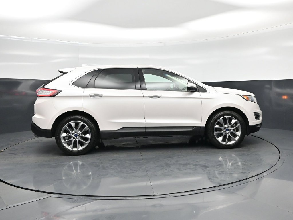 Certified 2018 Ford Edge Titanium w/ Equipment Group 302A AWD/4WD image 28