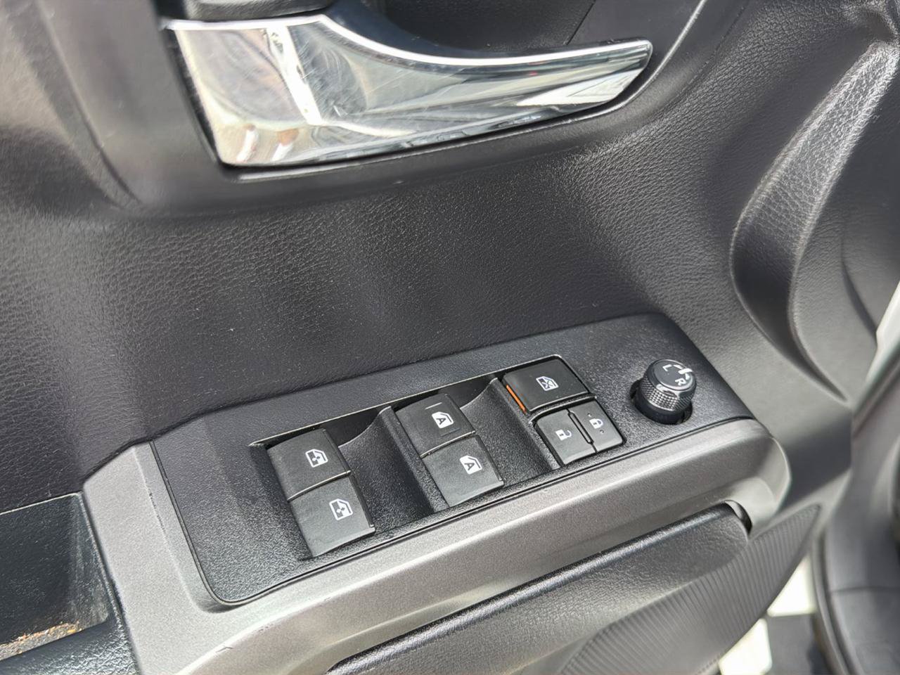 Used 2020 Toyota Tacoma TRD Sport AWD/4WD image 15