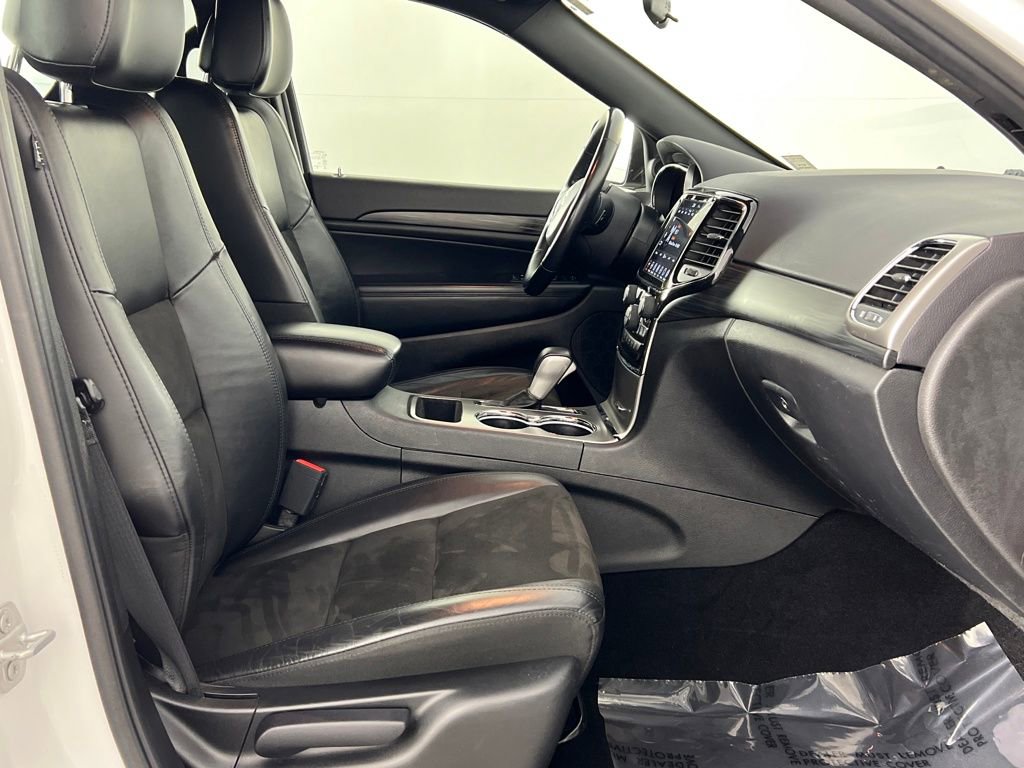 Used 2021 Jeep Grand Cherokee Laredo X image 59