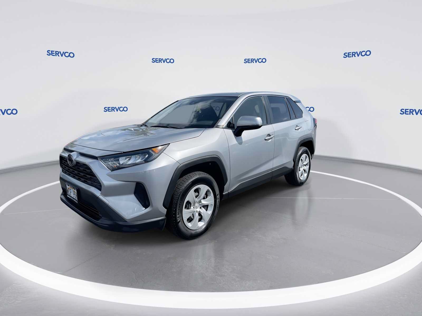 Used 2022 Toyota RAV4 LE FWD image 4