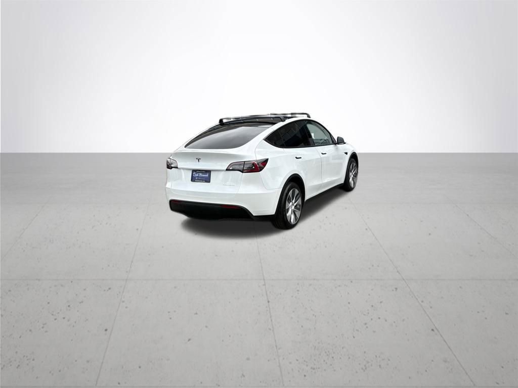 Used 2020 Tesla Model Y Long Range image 6