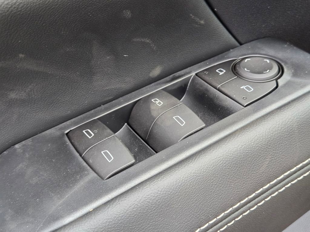 New 2026 GMC Terrain Elevation FWD image 25