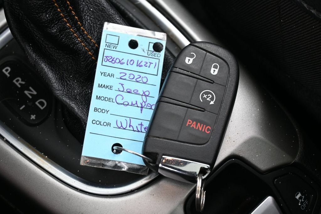 Used 2020 Jeep Compass Latitude FWD image 30