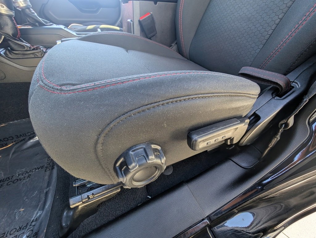 Used 2021 Jeep Wrangler Unlimited Rubicon w/ Xtreme Recon 35" Tire Package image 15