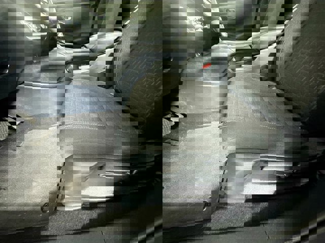 Used 2023 Honda HR-V LX image 17