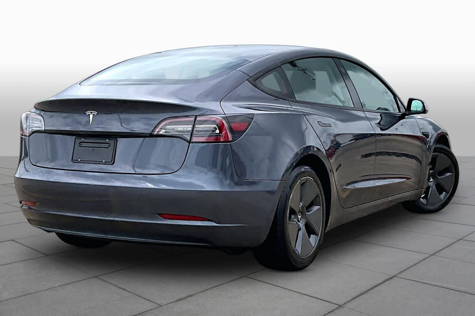 Used 2023 Tesla Model 3 Standard Range RWD image 11