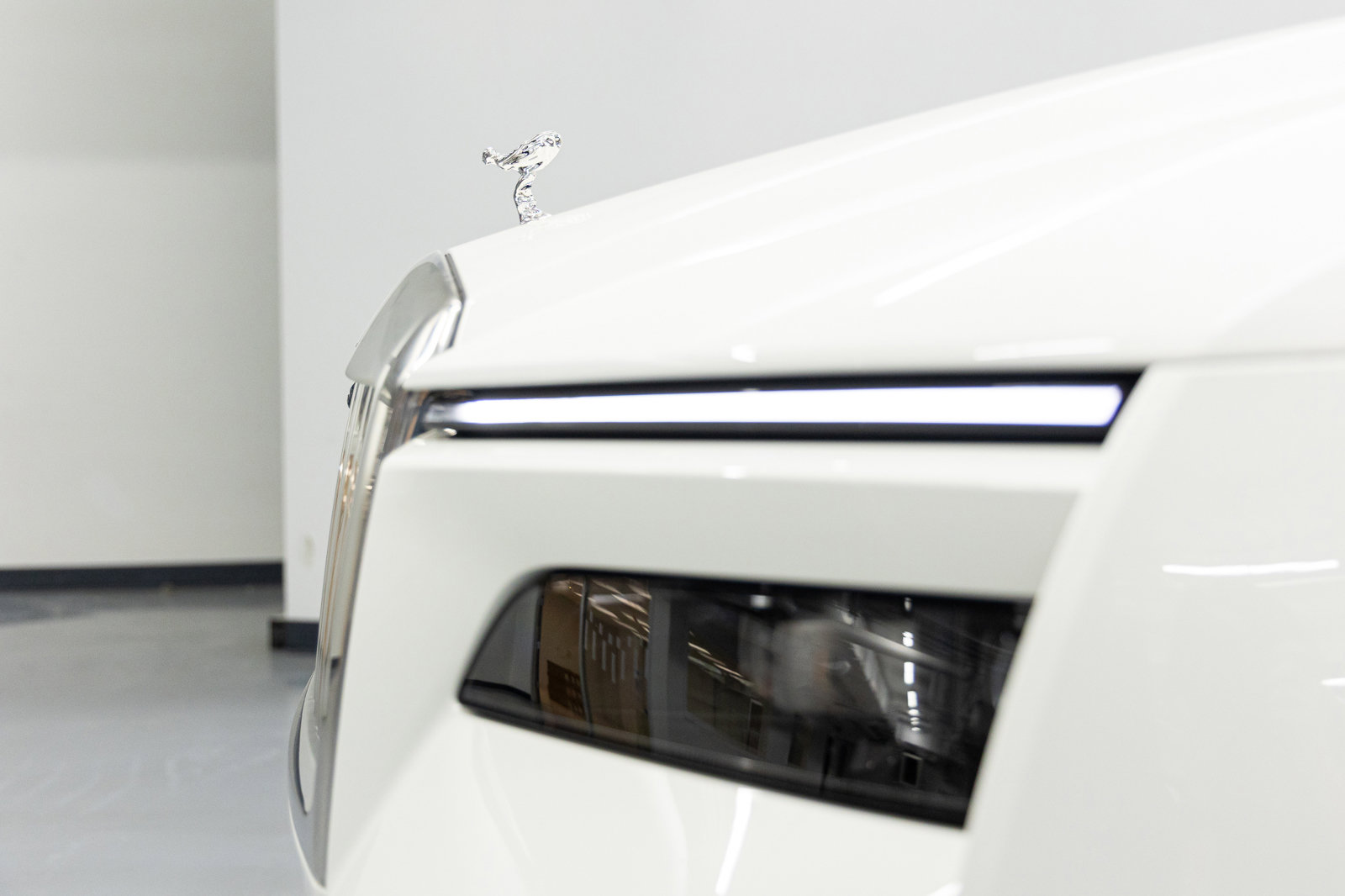 New 2026 Rolls-Royce Spectre image 12