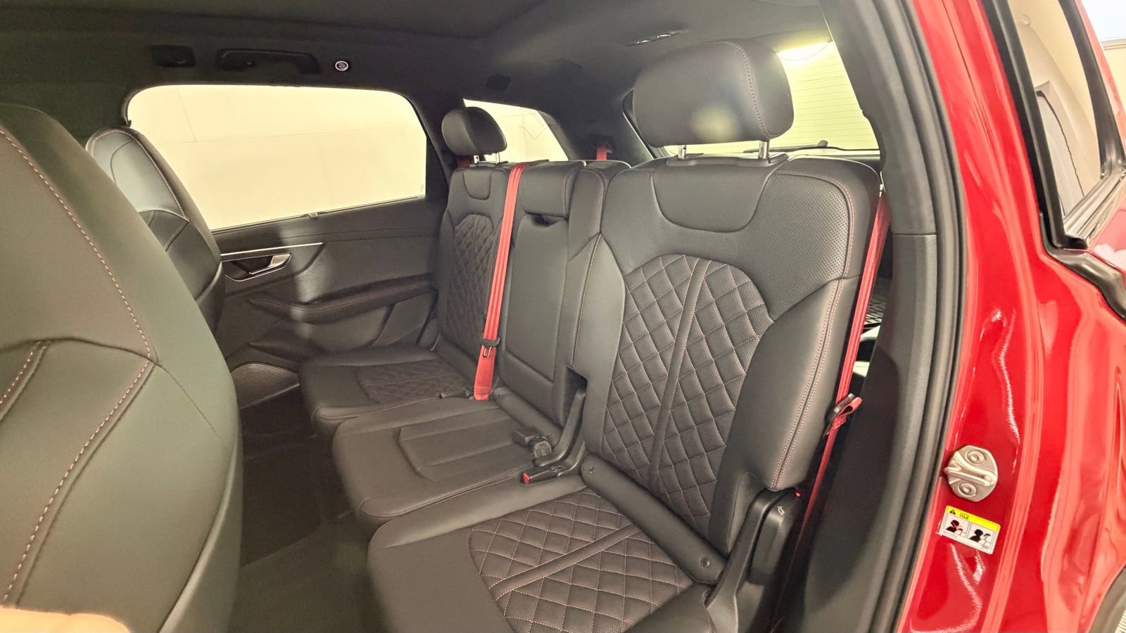 New 2026 Audi SQ7 Prestige image 17