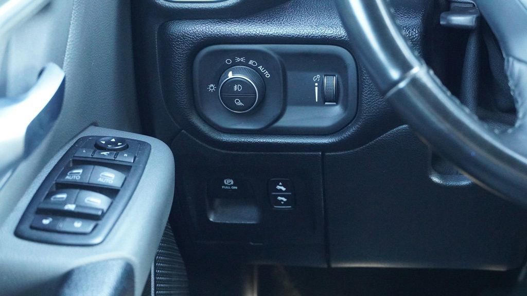 Used 2021 RAM 1500 Big Horn image 30