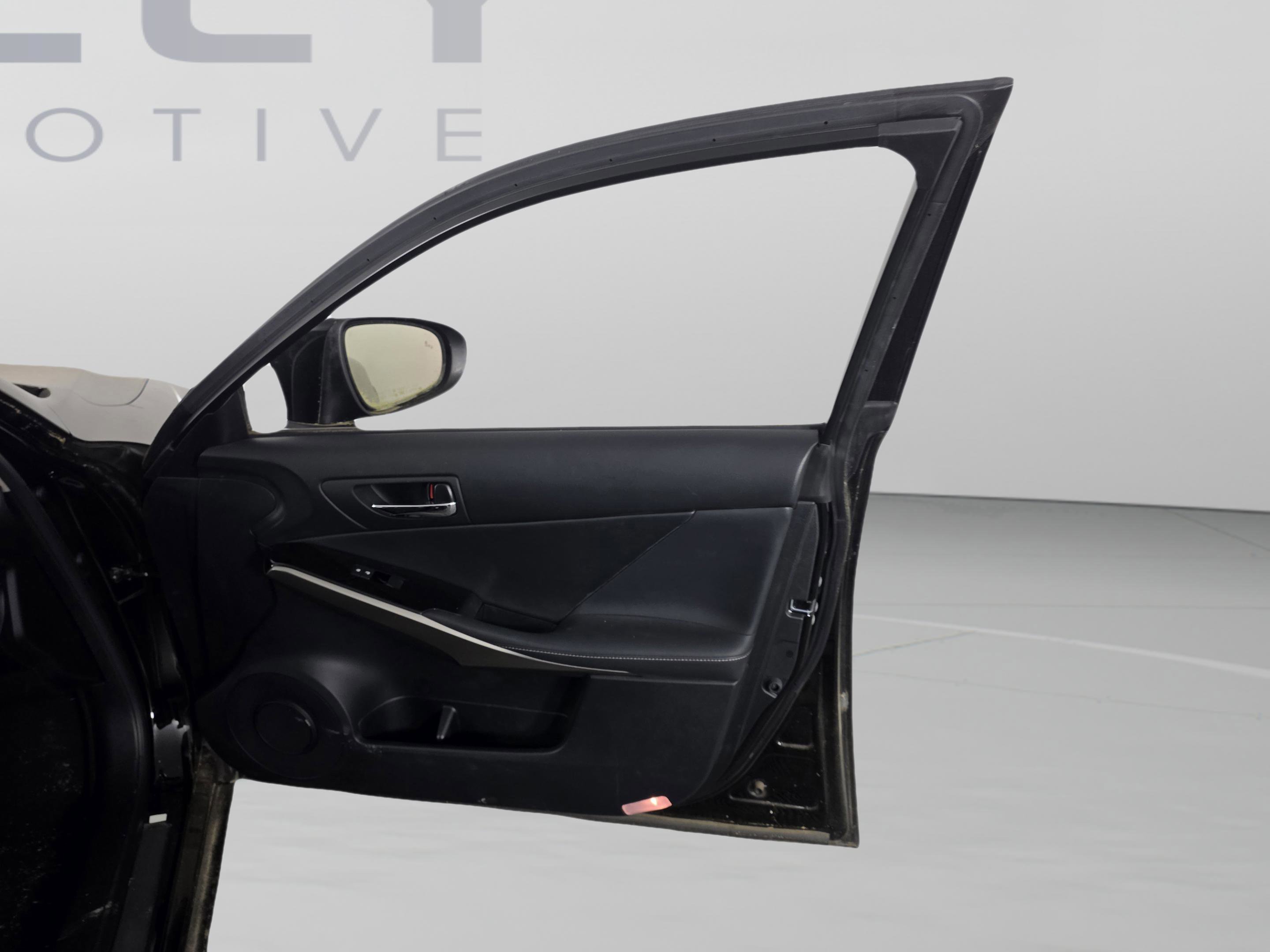 Used 2015 Lexus IS 250 w/ Navigation System Package image 24