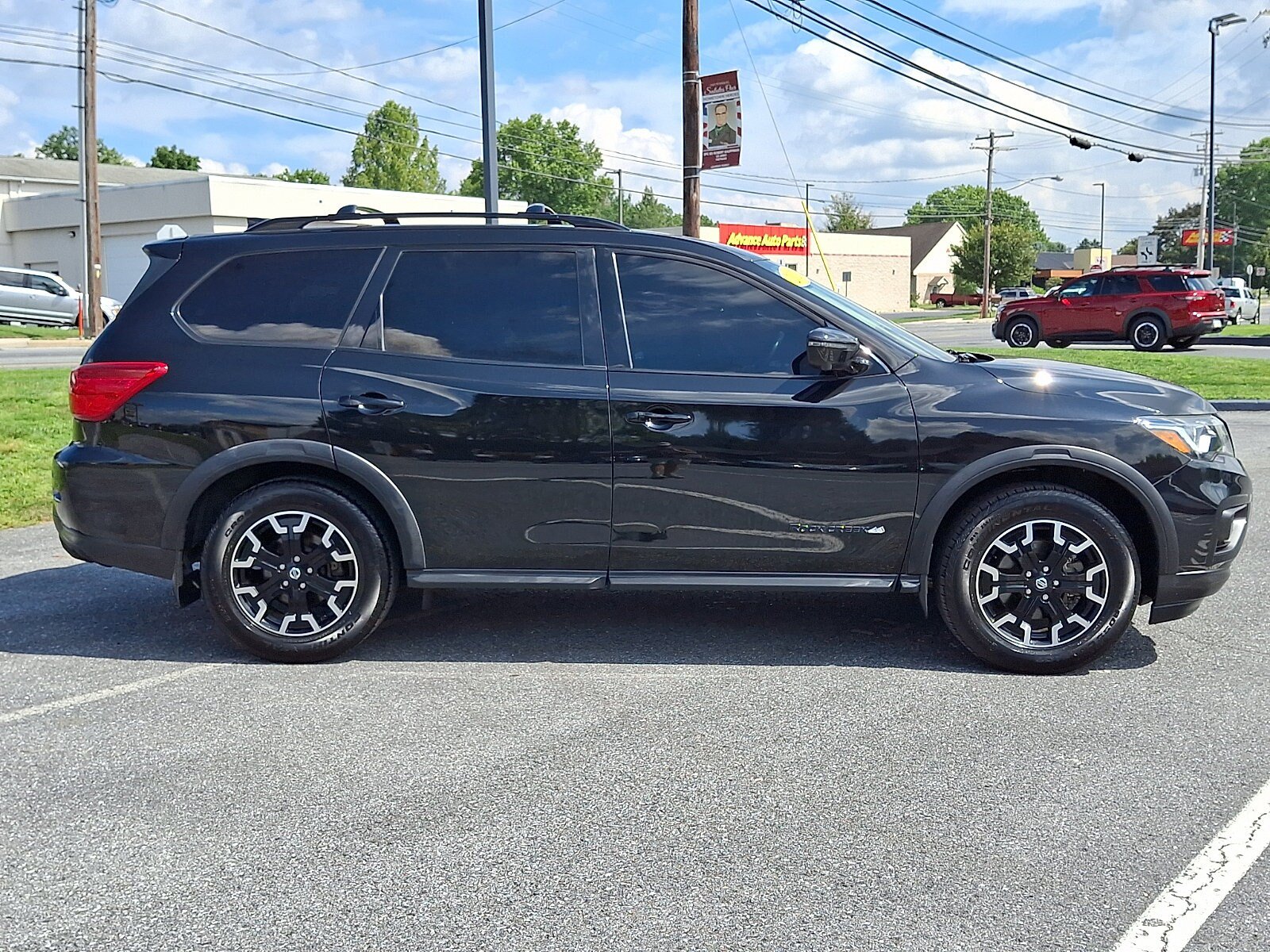 Used 2020 Nissan Pathfinder SL AWD/4WD image 8