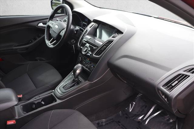 Used 2017 Ford Focus SEL w/ Winter Package FWD image 29