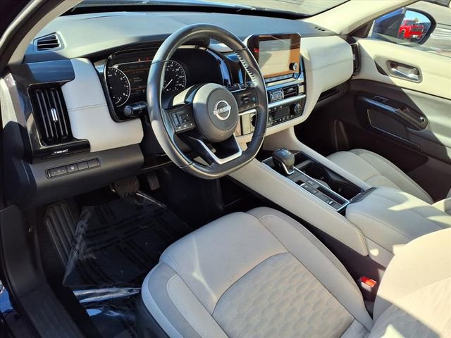 Certified 2022 Nissan Pathfinder SV image 4