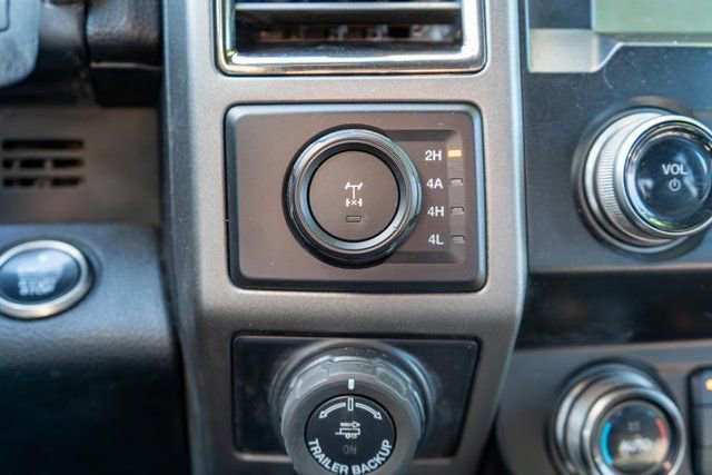 Used 2020 Ford F150 Raptor w/ Equipment Group 802A Luxury image 30