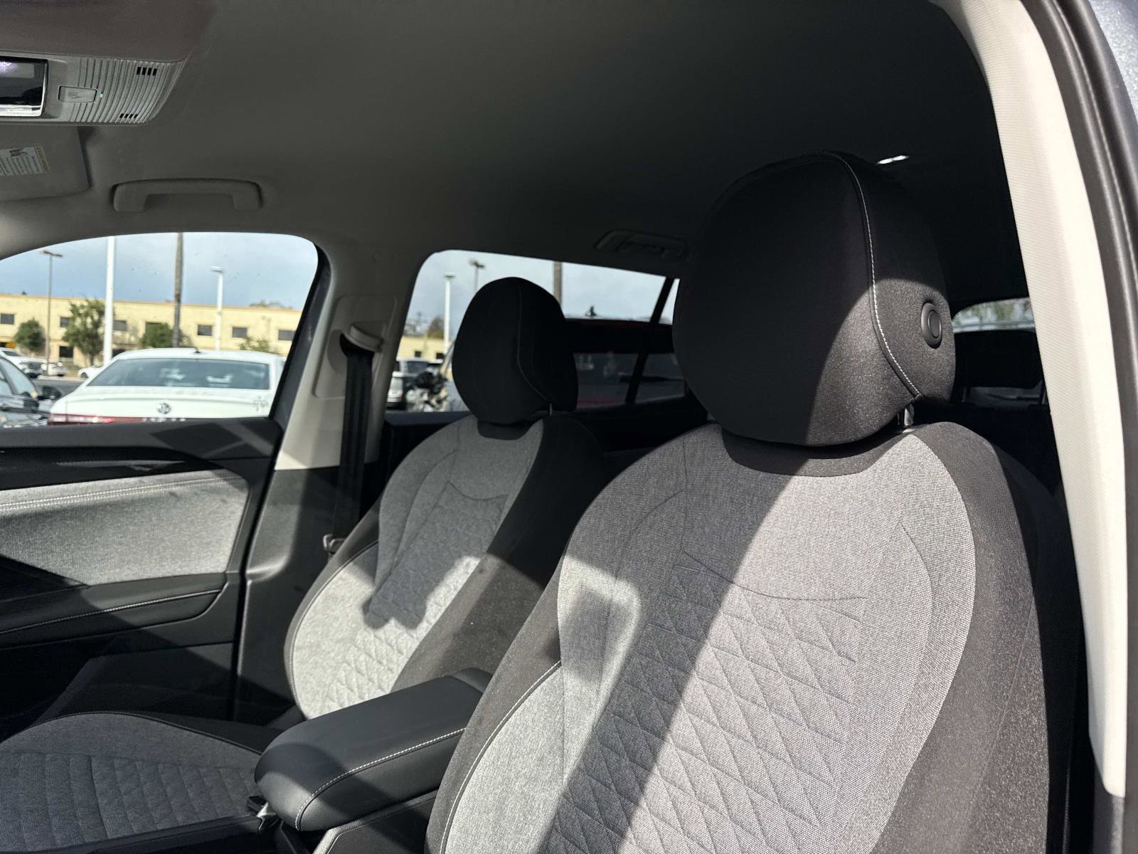 Certified 2025 Volkswagen Tiguan S w/ 18" Wheel Package image 16