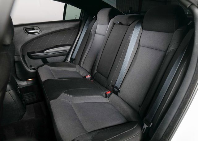 Used 2019 Dodge Charger SXT image 5