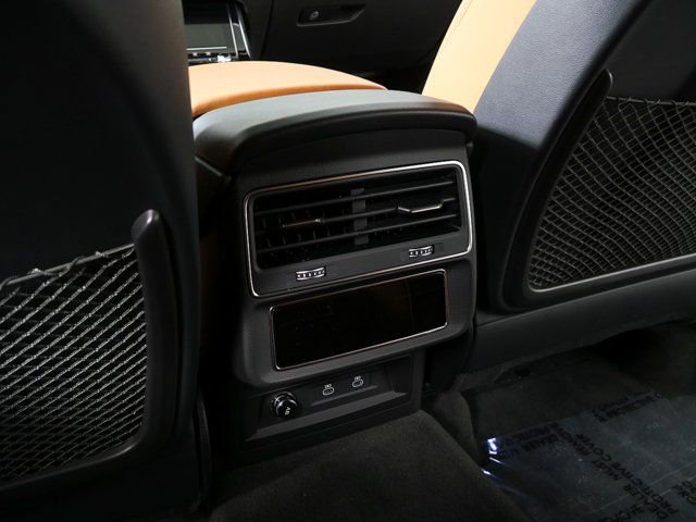 Used 2023 Audi RS Q8 image 22