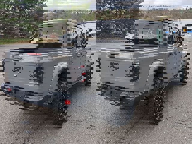 Certified 2022 Jeep Gladiator Sport AWD/4WD image 5