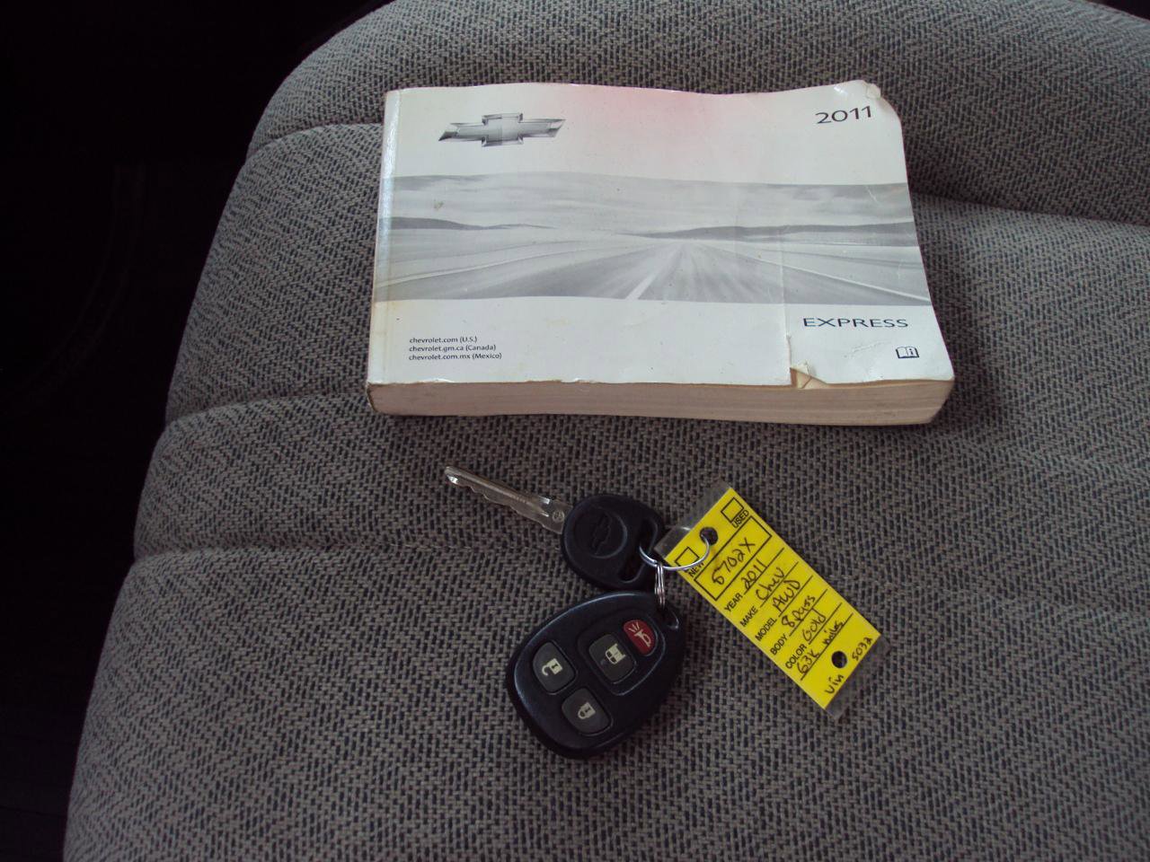 Used 2011 Chevrolet Express 1500 LT w/ LT Preferred Equipment Group image 27