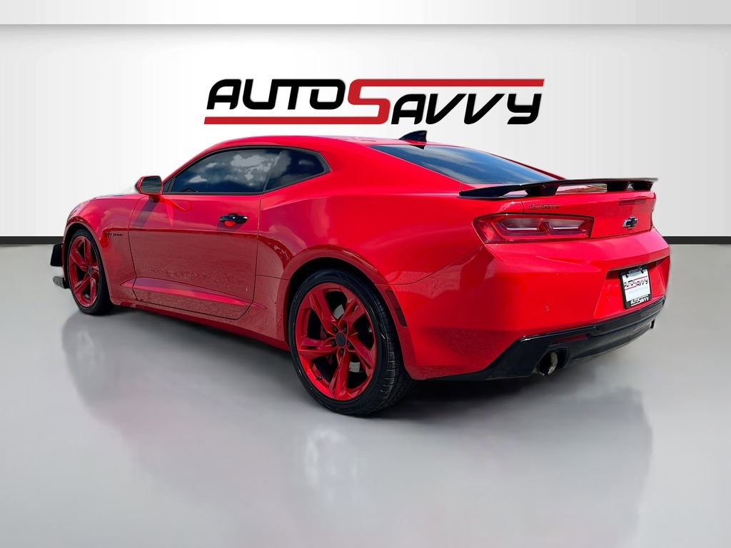 Used 2018 Chevrolet Camaro SS RWD image 5