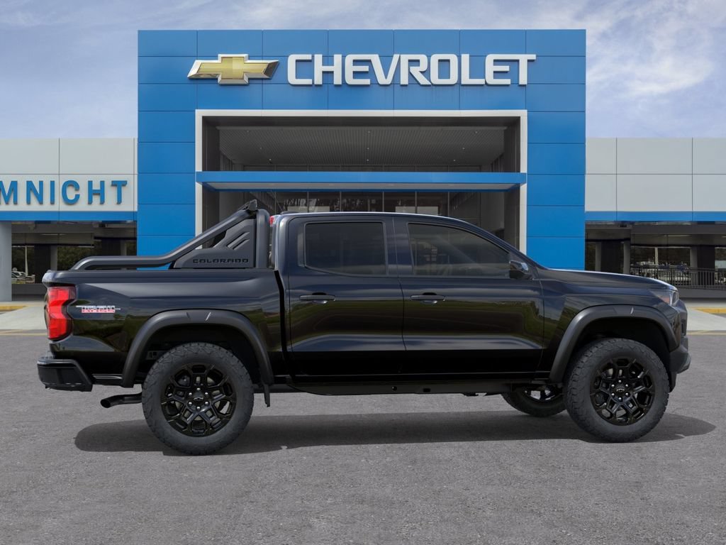 New 2026 Chevrolet Colorado Trail Boss w/ Midnight Edition AWD/4WD image 5