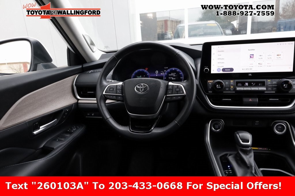 Used 2024 Toyota Grand Highlander Limited image 25