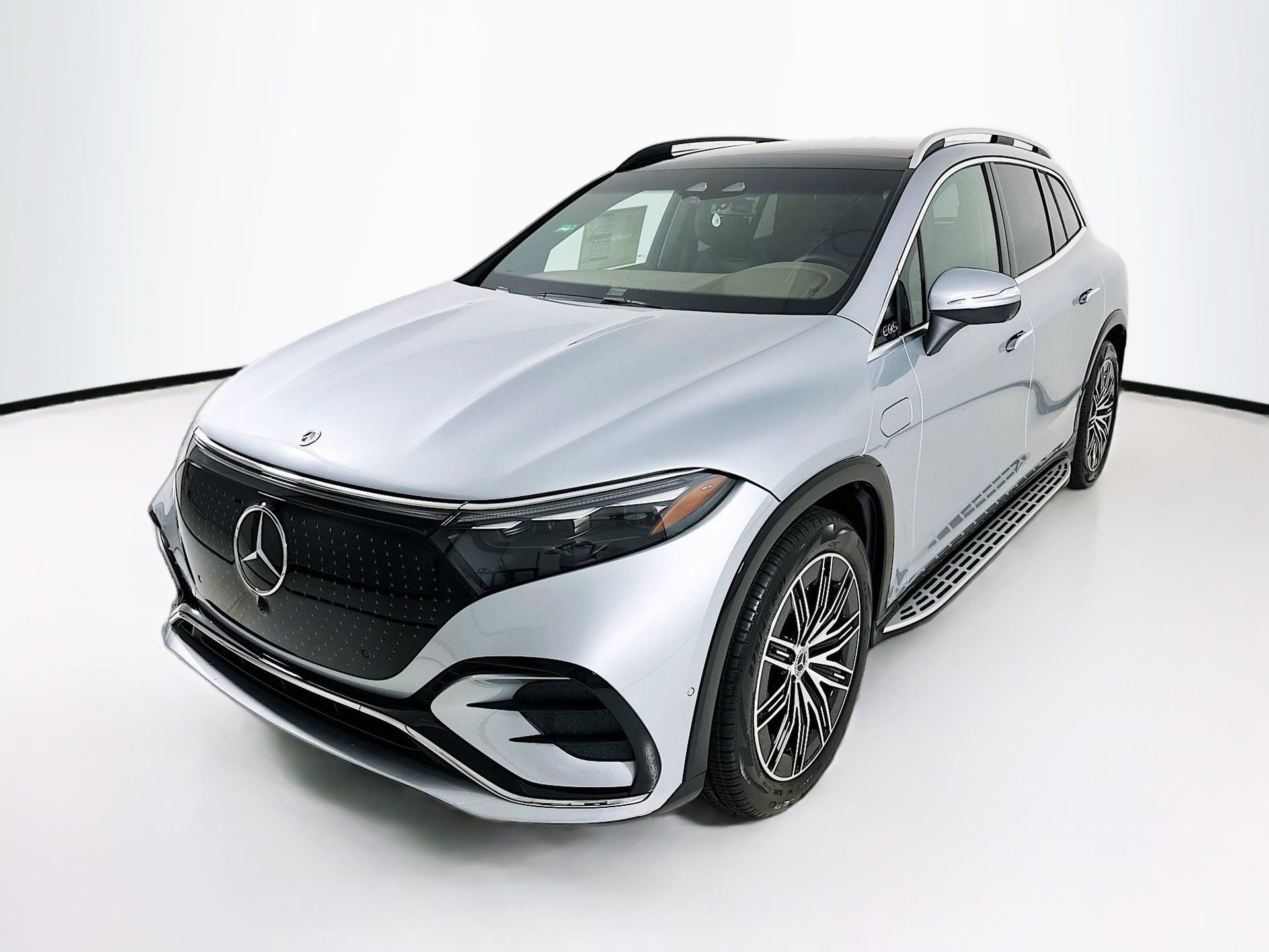 New 2026 Mercedes-Benz EQS 550 4MATIC SUV image 3